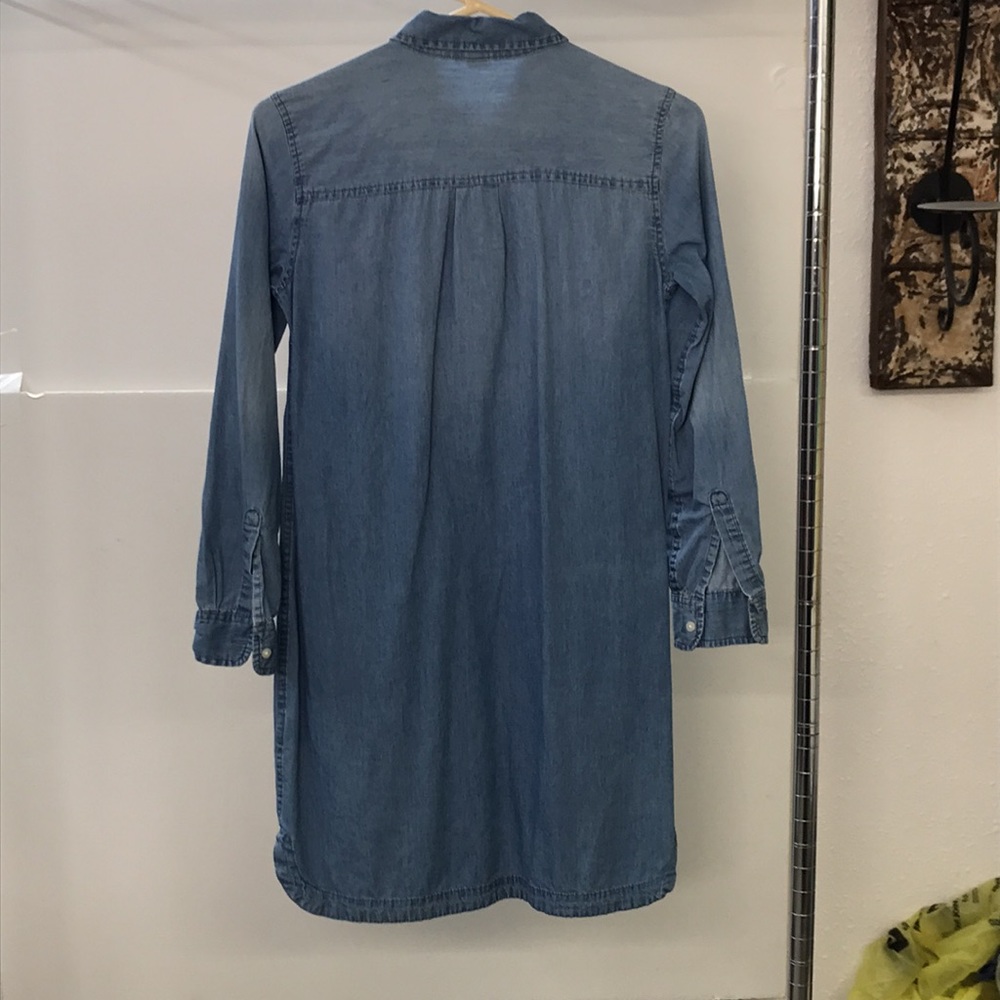 Old Navy brand Ladies Denim Dress - Picture 3 of 9